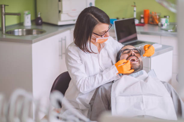 Best Emergency Tooth Extraction in Omro, WI